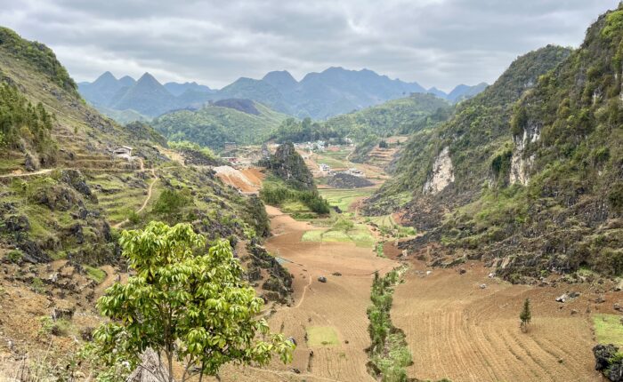 Krajina v okolí Dong Van, provincie Ha Giang, Severní Vietnam