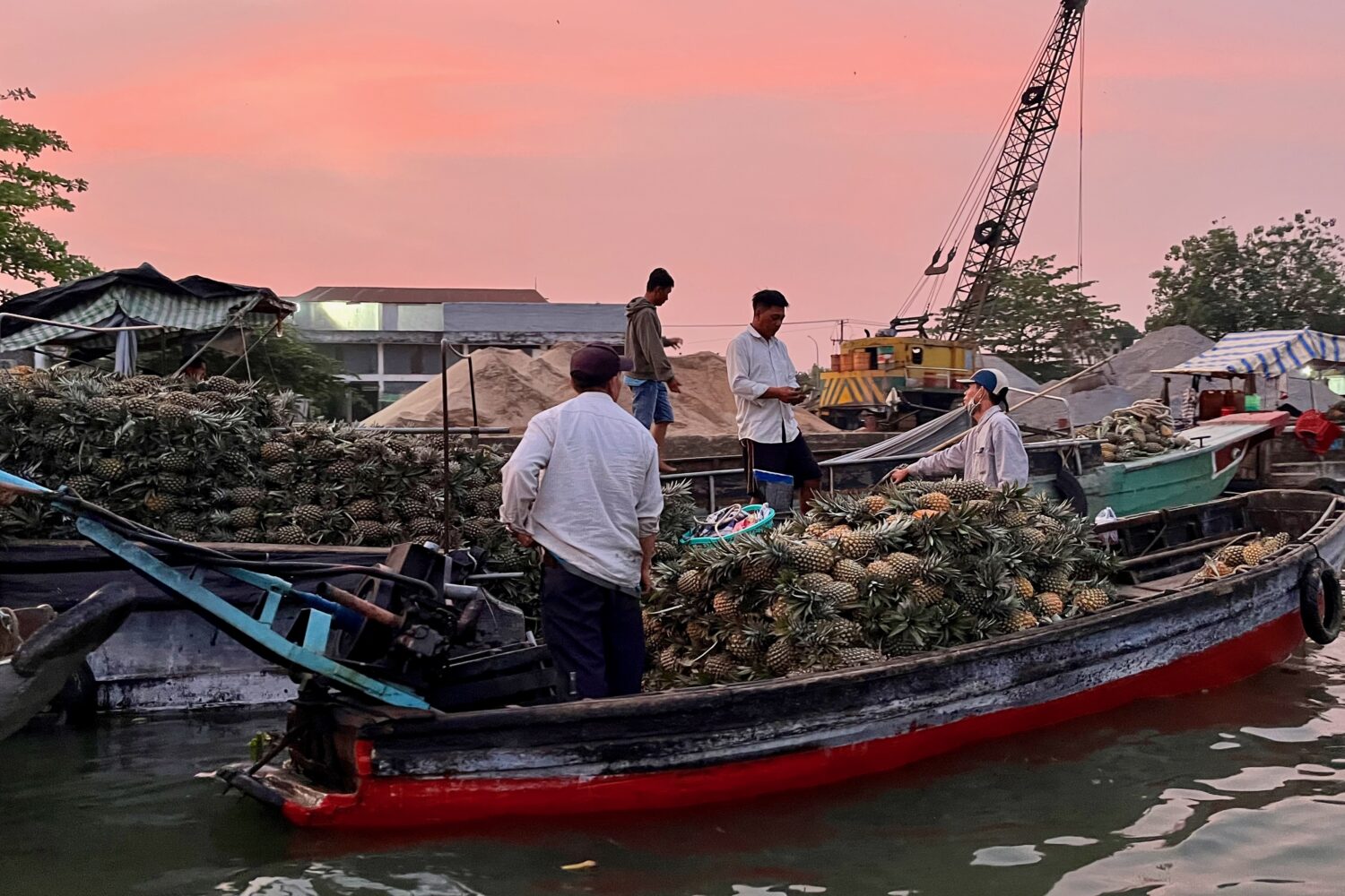 Plovoucí trhy, Can Tho, delta řeky Mekong, Jižní Vietnam