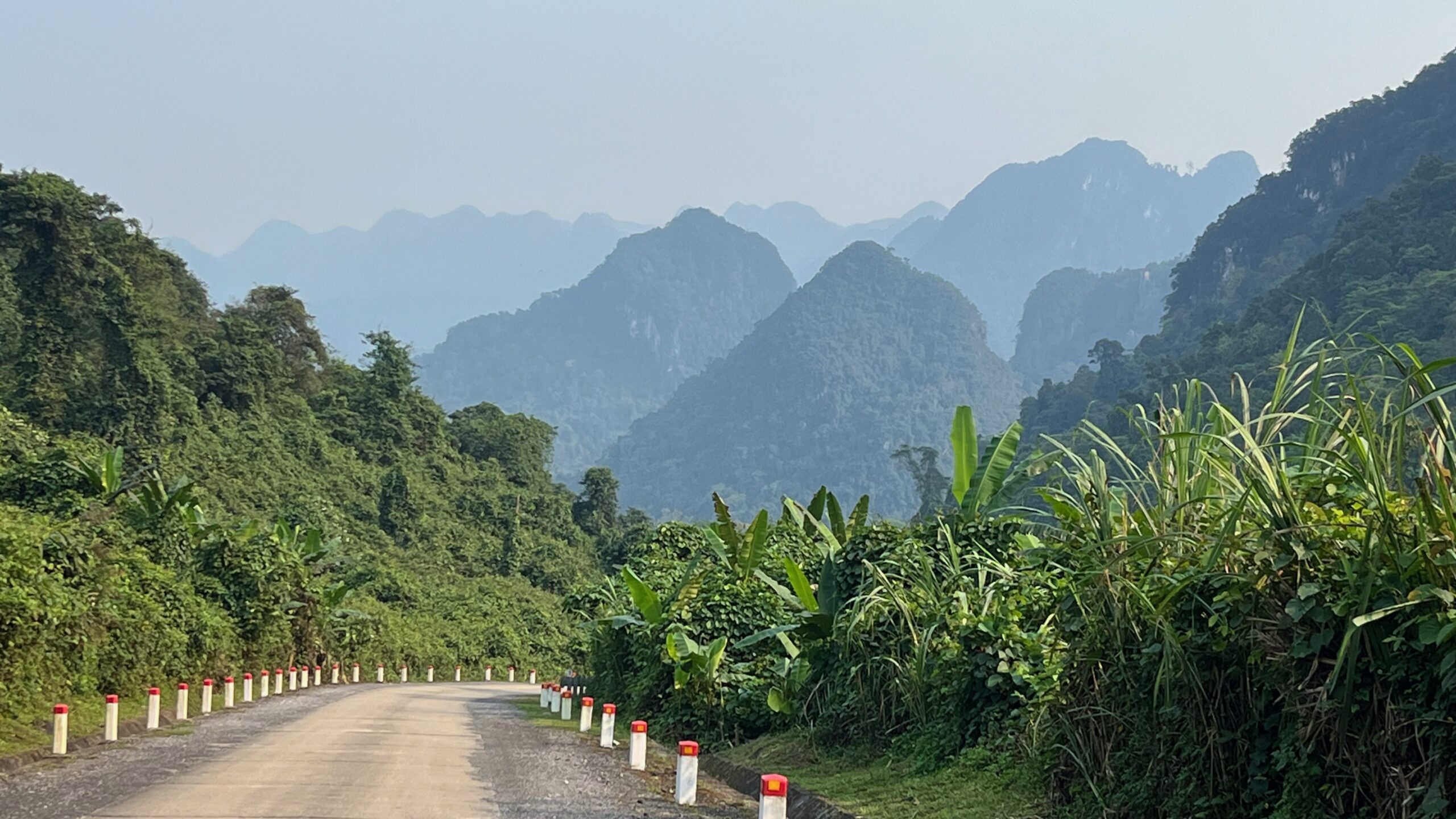 Krajina ve Phong Nha, Střední Vietnam